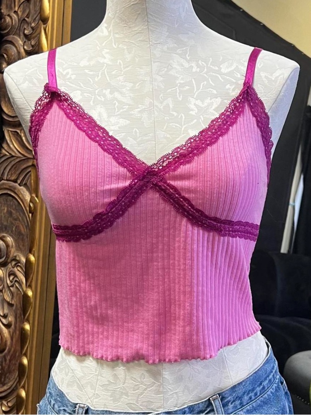Y2K pink and purple lace cropped tank top cami size large